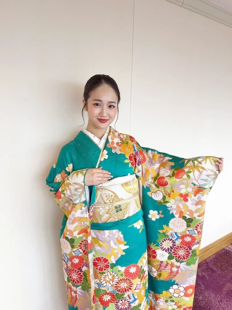 天翔愛ちゃん着用の久保耕の高級古典振袖